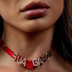 CHOCKER SUA GAROTA  COM CORRENTE